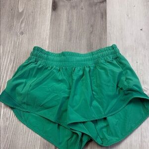 Lululemon Hottie Hots 2.5 inch